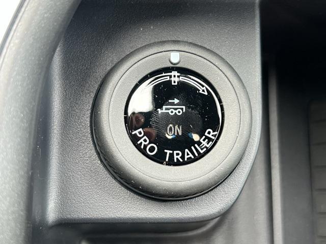 new 2025 Ford Expedition car, priced at $84,152