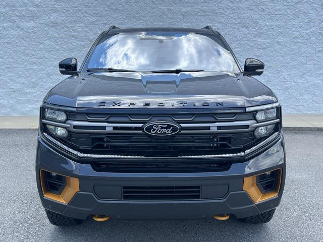 new 2025 Ford Expedition car, priced at $83,520