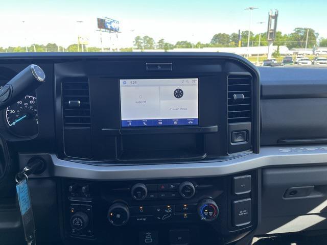new 2025 Ford F-350 car, priced at $63,040
