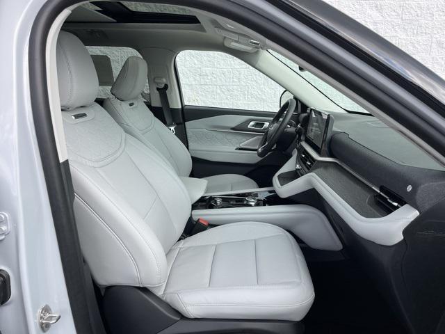 new 2025 Ford Explorer car, priced at $60,605