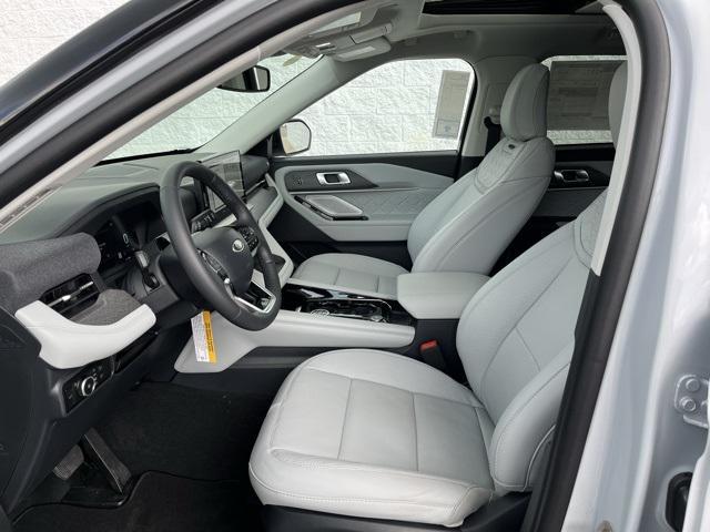 new 2025 Ford Explorer car, priced at $60,605