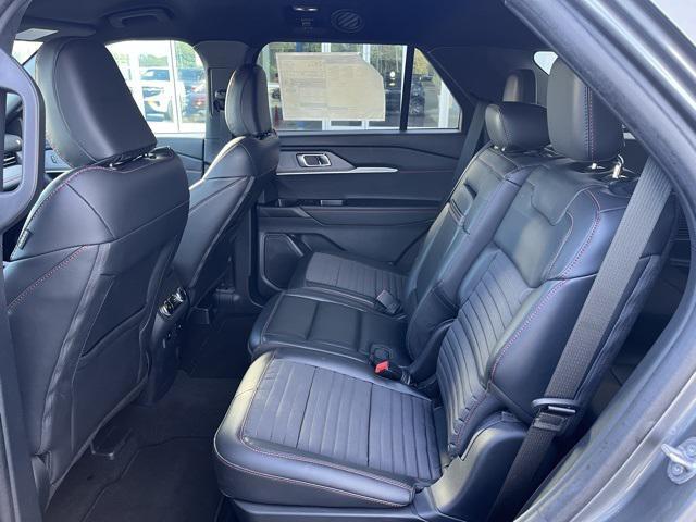new 2025 Ford Explorer car, priced at $39,999