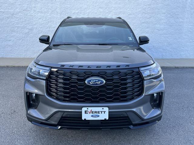 new 2025 Ford Explorer car, priced at $39,999