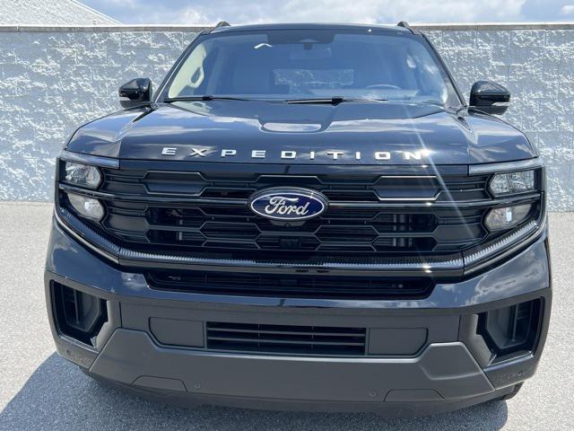 new 2025 Ford Expedition car, priced at $68,890
