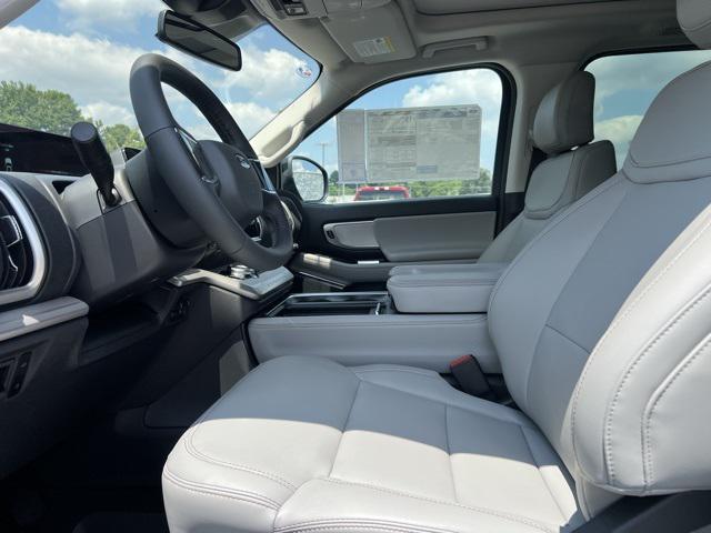 new 2025 Ford Expedition car, priced at $68,890