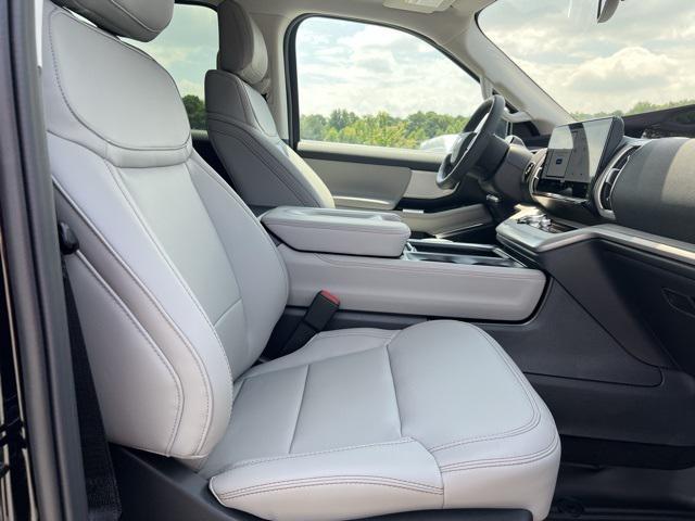 new 2025 Ford Expedition car, priced at $68,890