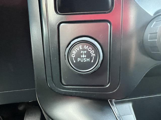 new 2025 Ford F-150 car, priced at $40,725