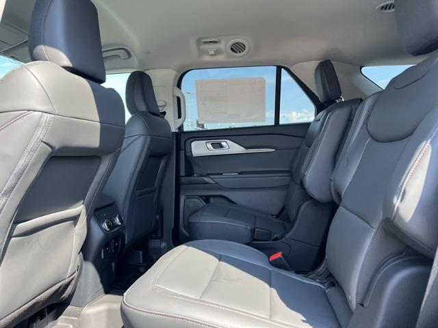 new 2025 Ford Explorer car, priced at $43,425