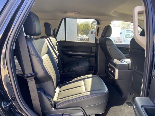 new 2024 Ford Expedition car, priced at $60,040