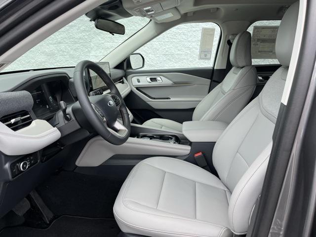 new 2025 Ford Explorer car, priced at $43,980