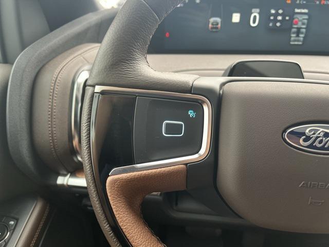 new 2025 Ford Expedition car, priced at $86,090