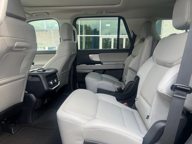 new 2025 Ford Expedition car, priced at $66,696