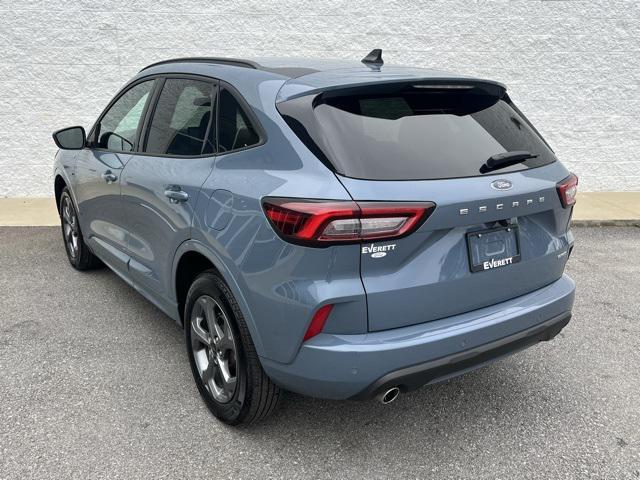 used 2023 Ford Escape car, priced at $25,104