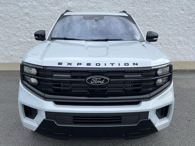 new 2025 Ford Expedition car, priced at $81,821
