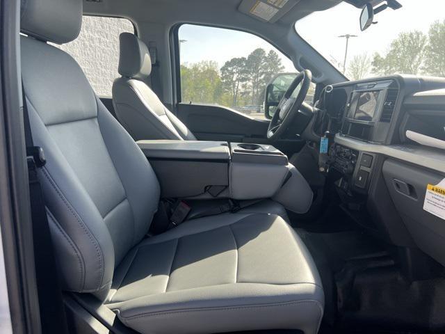 new 2025 Ford F-250 car, priced at $62,377