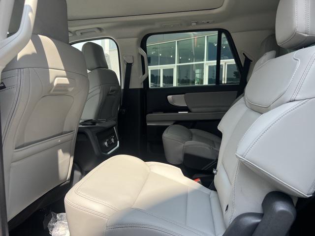 new 2025 Ford Expedition car, priced at $69,322