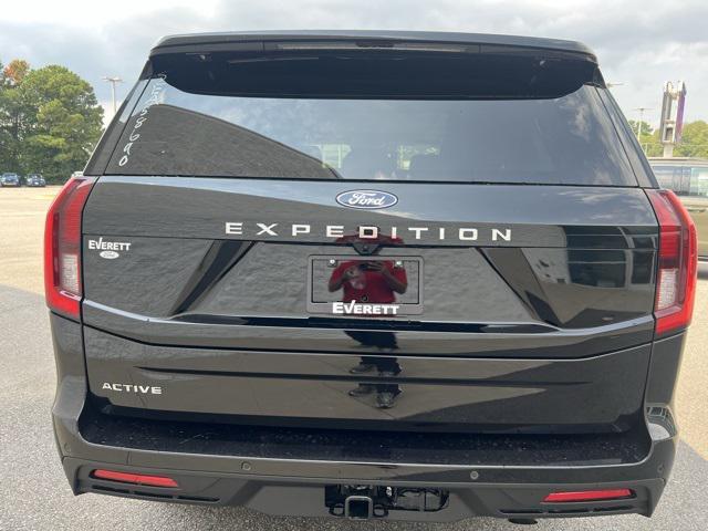 new 2025 Ford Expedition car, priced at $69,322