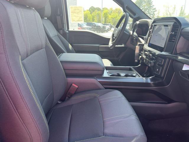 new 2025 Ford F-150 car, priced at $40,725