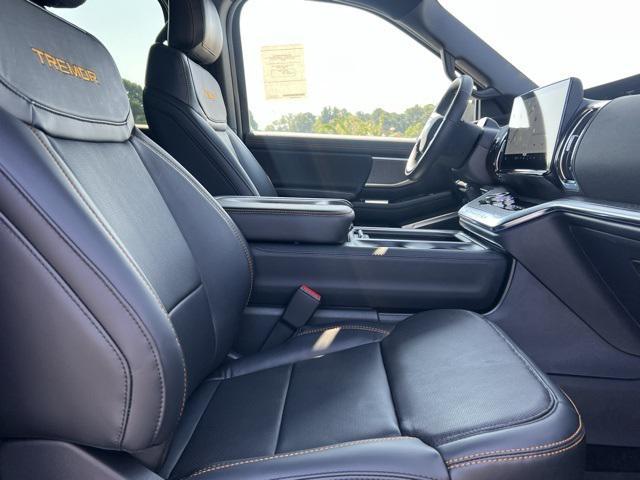 new 2025 Ford Expedition car, priced at $83,089
