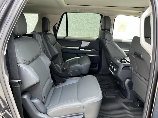 new 2025 Ford Expedition Max car, priced at $71,616