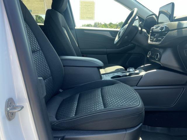 new 2025 Ford Escape car, priced at $30,055