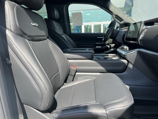 new 2025 Ford Expedition car, priced at $83,682