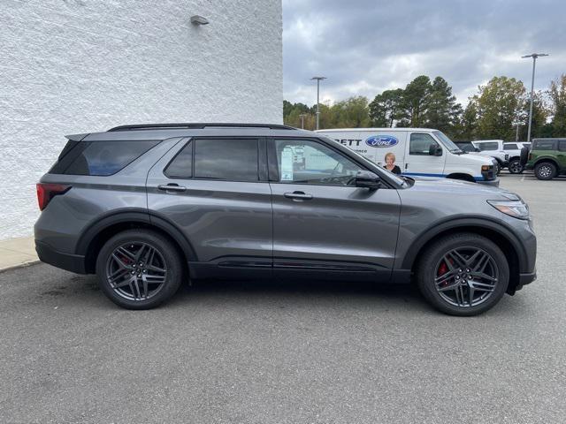 new 2025 Ford Explorer car, priced at $52,716