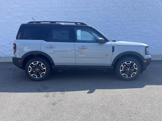 new 2024 Ford Bronco Sport car, priced at $33,000