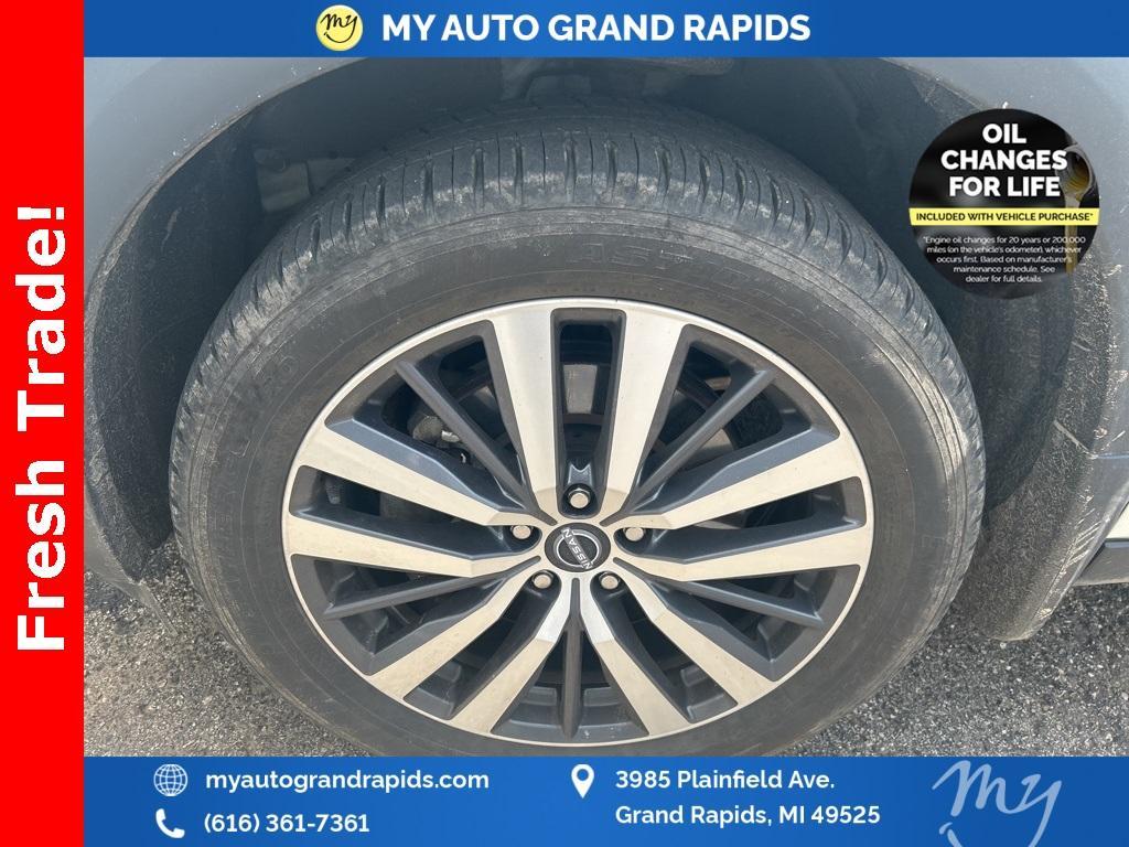 used 2022 Nissan Pathfinder car, priced at $35,989