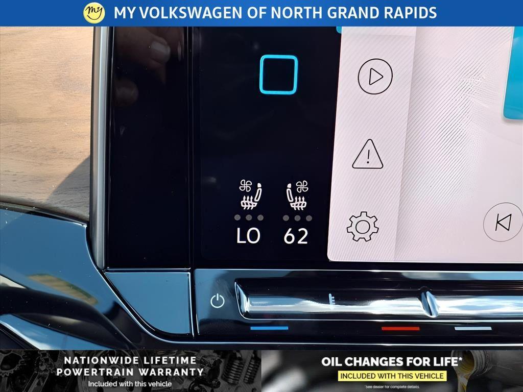 new 2026 Volkswagen Atlas car, priced at $48,883