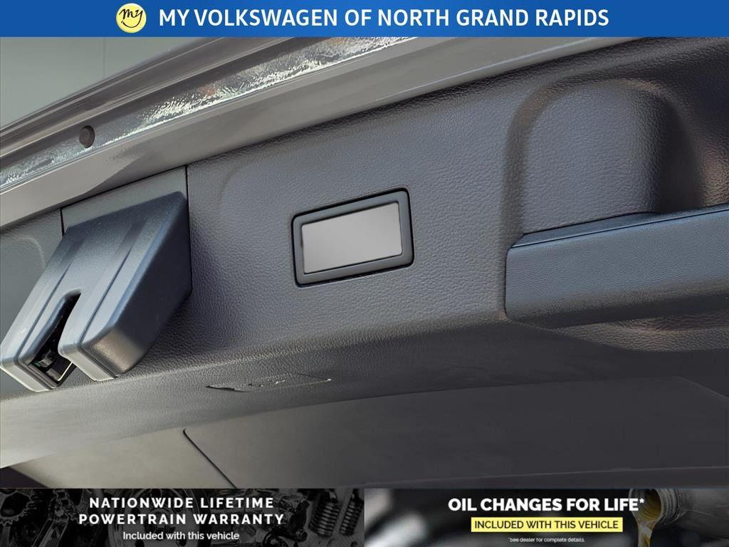 new 2026 Volkswagen Atlas car, priced at $48,883