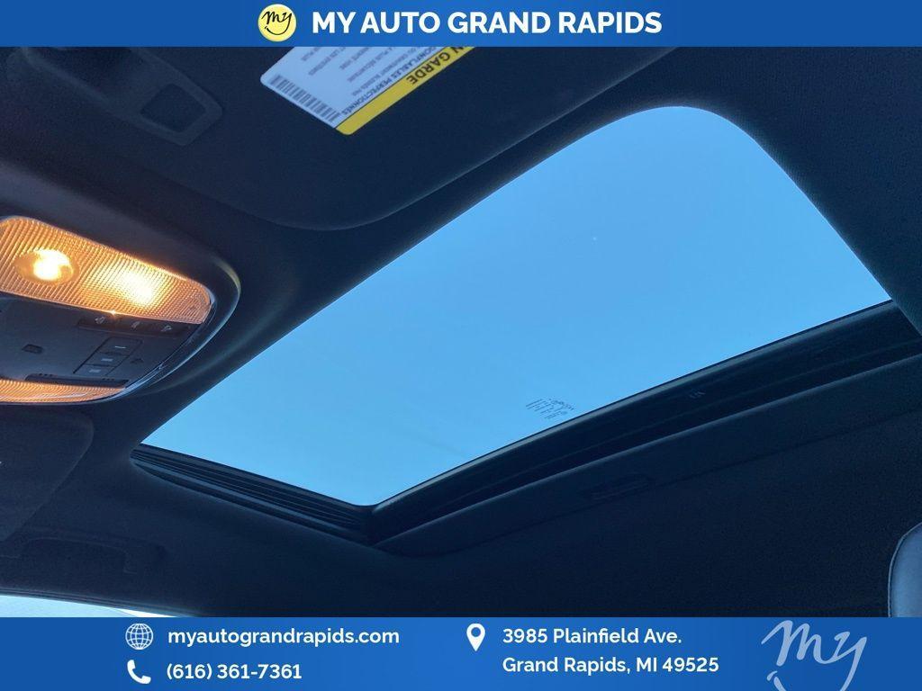 used 2015 Jeep Grand Cherokee car, priced at $10,488