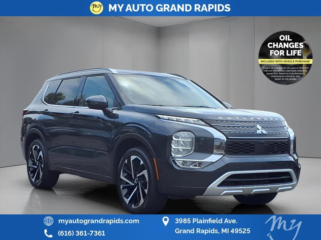 used 2024 Mitsubishi Outlander car, priced at $30,484