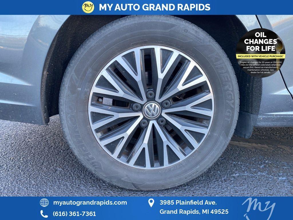 used 2021 Volkswagen Jetta car, priced at $18,288