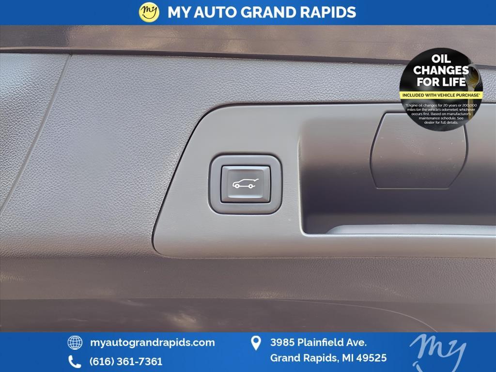 used 2022 Buick Envision car, priced at $23,880
