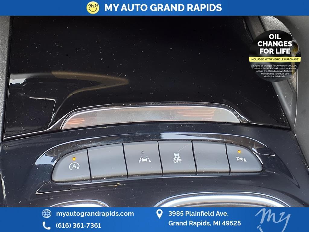 used 2022 Buick Envision car, priced at $23,880