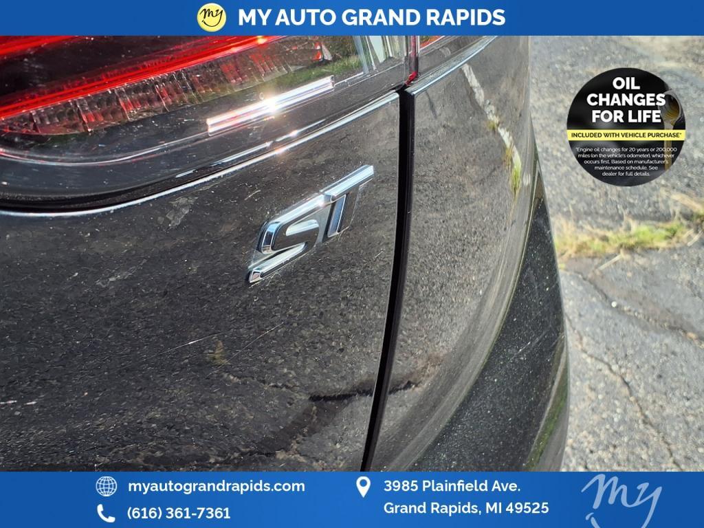 used 2022 Buick Envision car, priced at $23,880