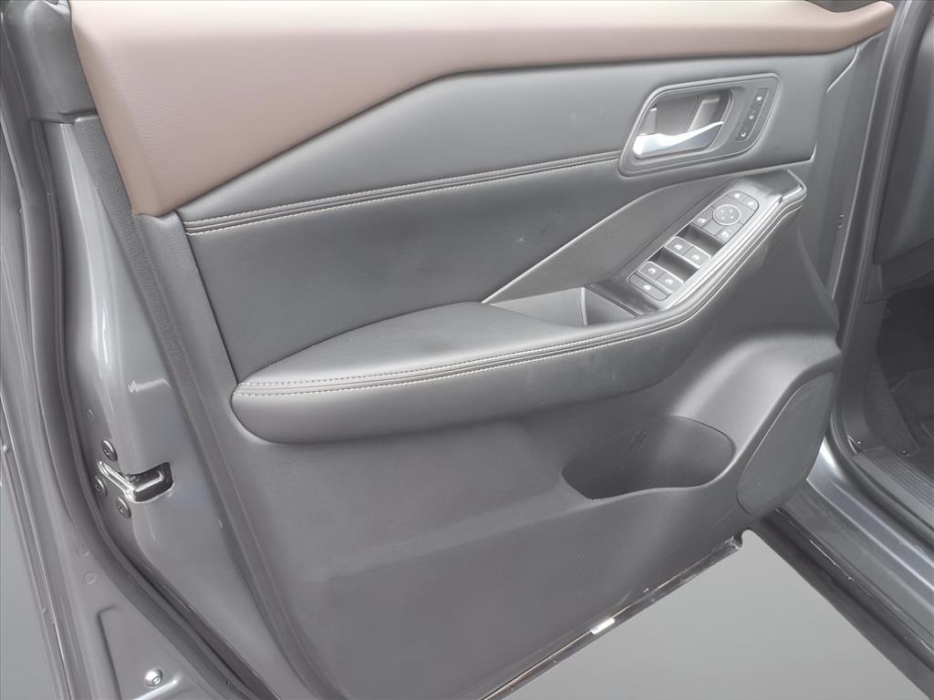 used 2023 Nissan Rogue car, priced at $29,743