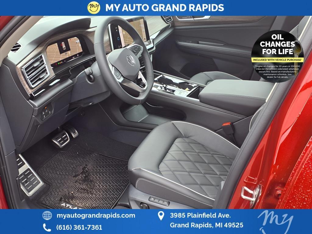 used 2025 Volkswagen Atlas car, priced at $50,881