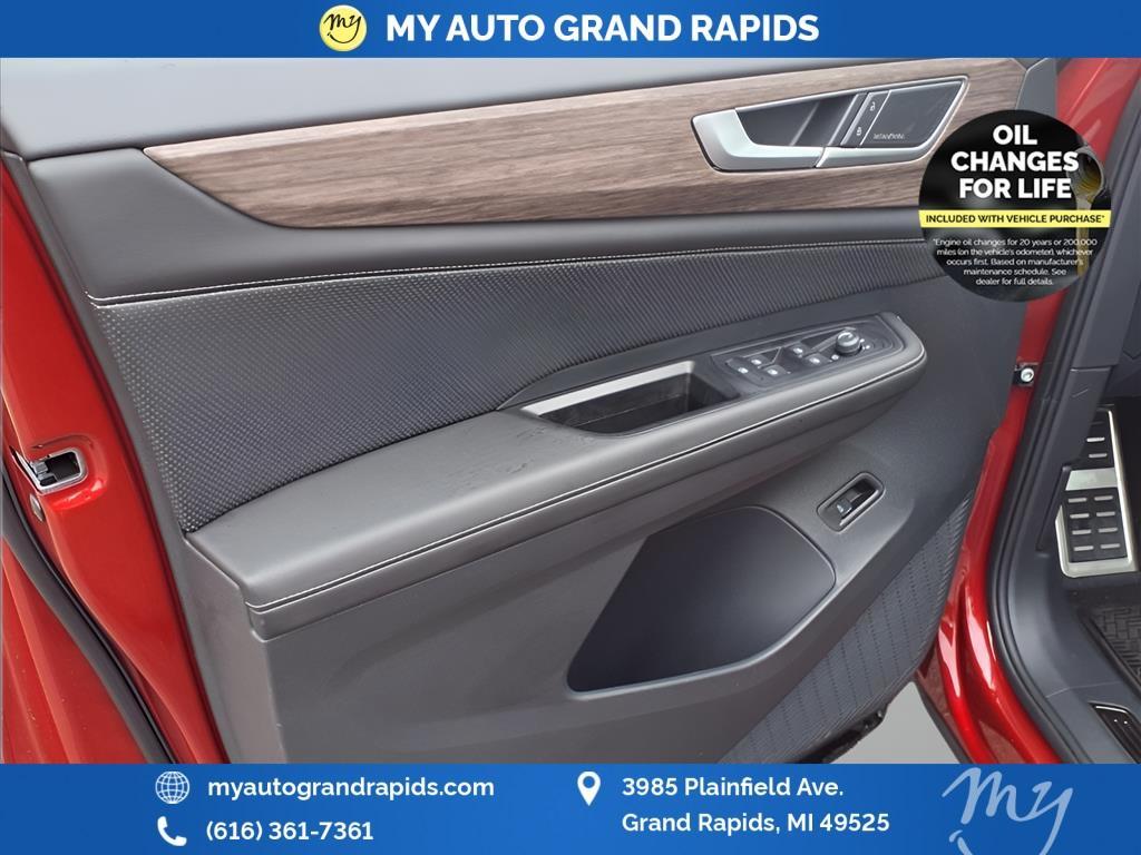 used 2025 Volkswagen Atlas car, priced at $50,881