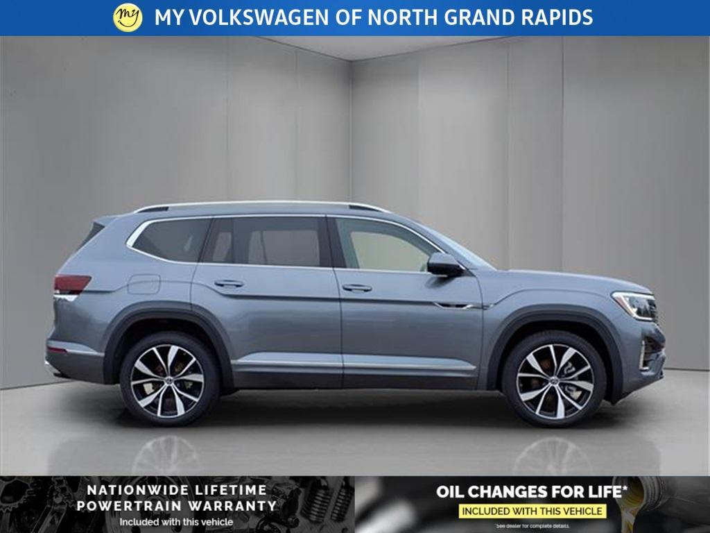 new 2025 Volkswagen Atlas car, priced at $53,476