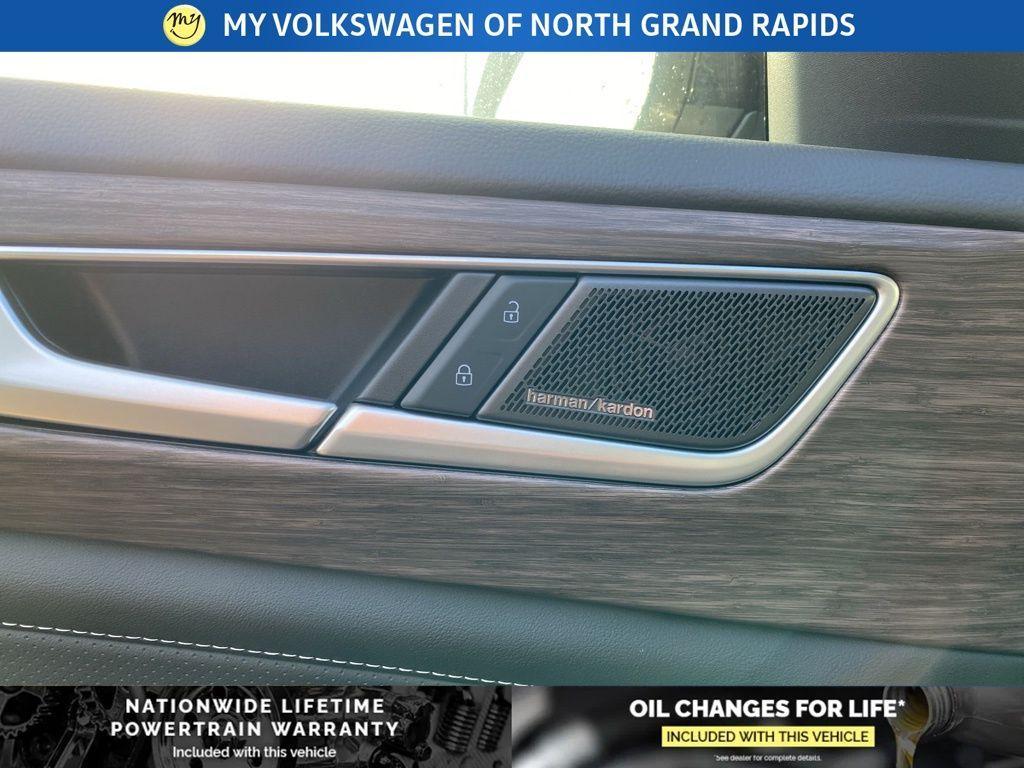 new 2026 Volkswagen Atlas car, priced at $57,246