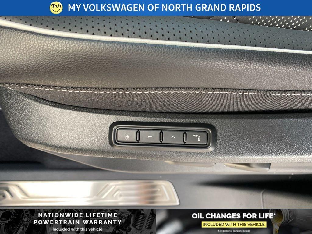 new 2026 Volkswagen Atlas car, priced at $57,246