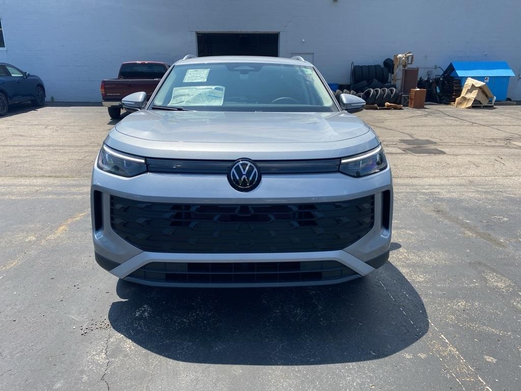 new 2025 Volkswagen Tiguan car, priced at $32,221