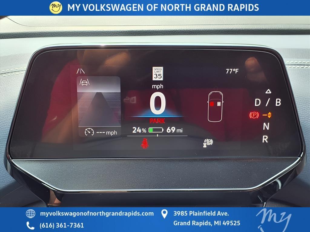 new 2025 Volkswagen ID.4 car, priced at $49,518