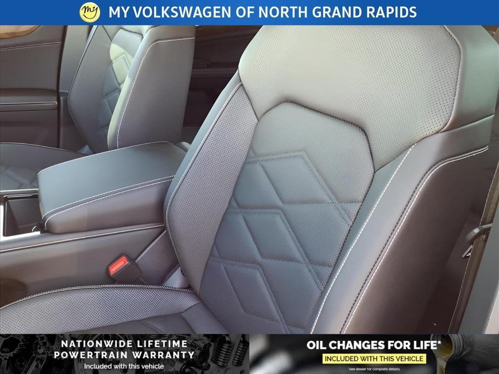 new 2026 Volkswagen Atlas car, priced at $49,415