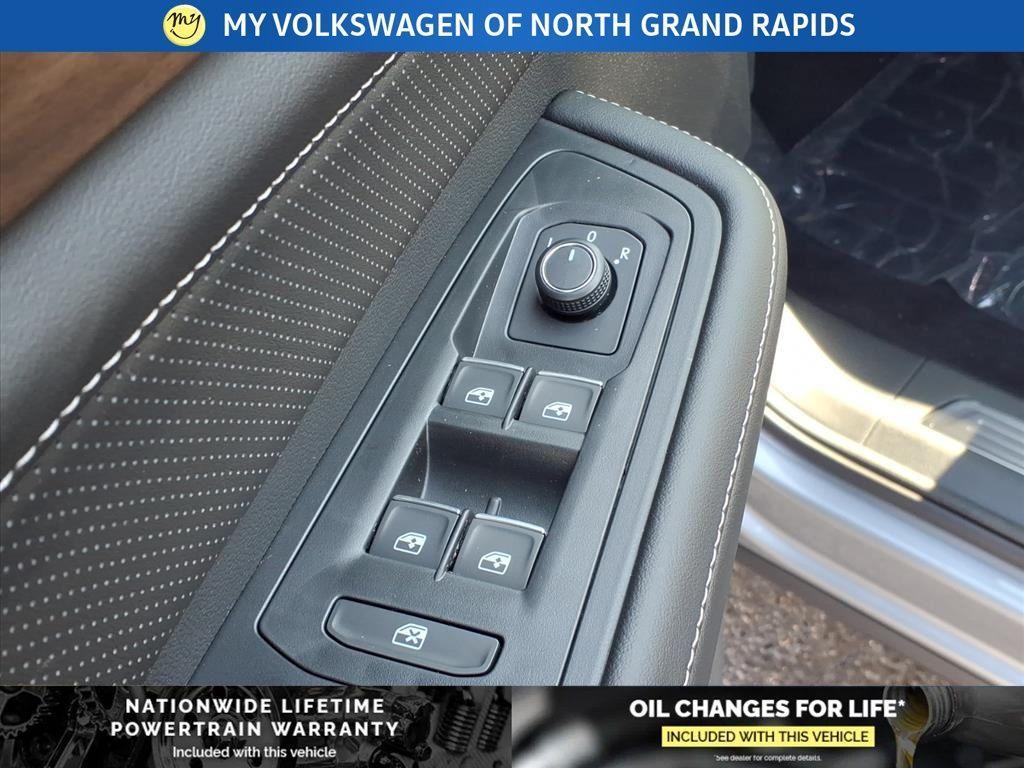 new 2026 Volkswagen Atlas car, priced at $49,415
