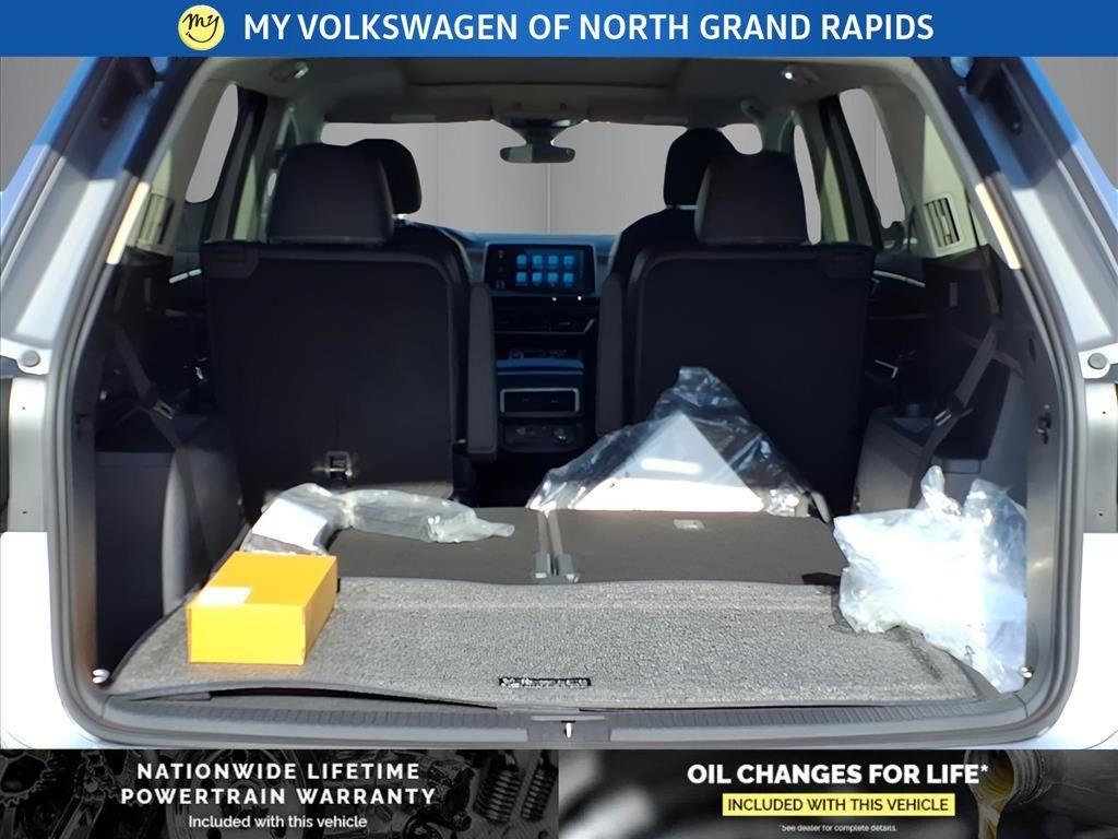 new 2026 Volkswagen Atlas car, priced at $49,415