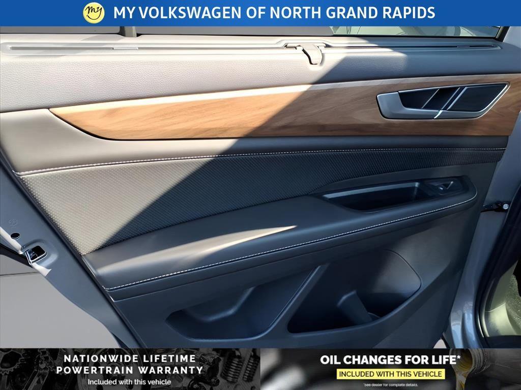 new 2026 Volkswagen Atlas car, priced at $49,415