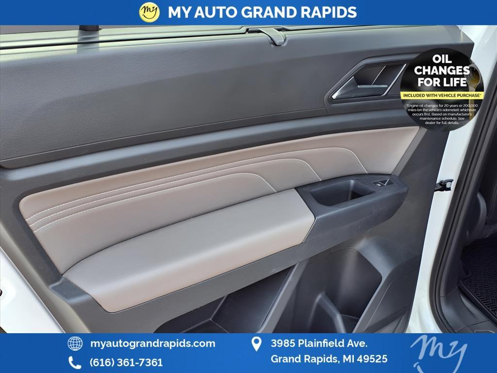 used 2021 Volkswagen Atlas Cross Sport car, priced at $30,475